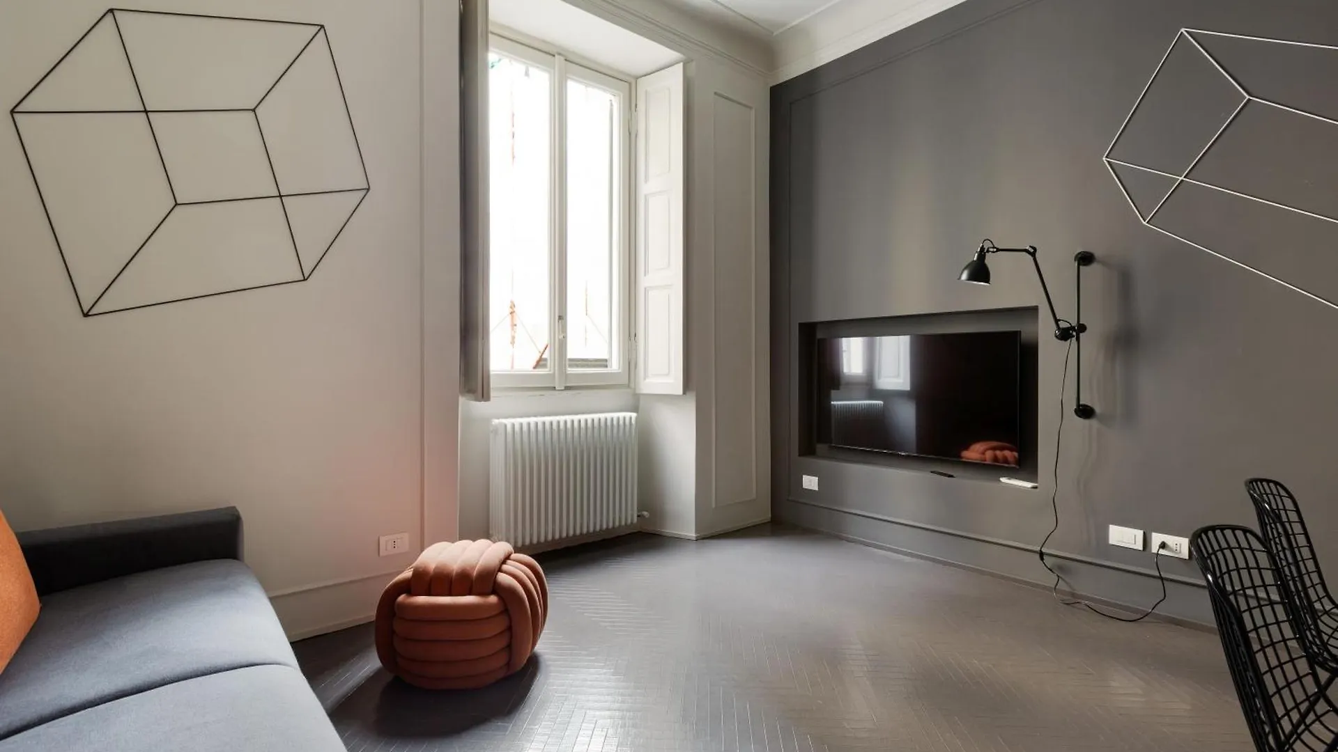 Brera Apartments In Porta Volta Milan